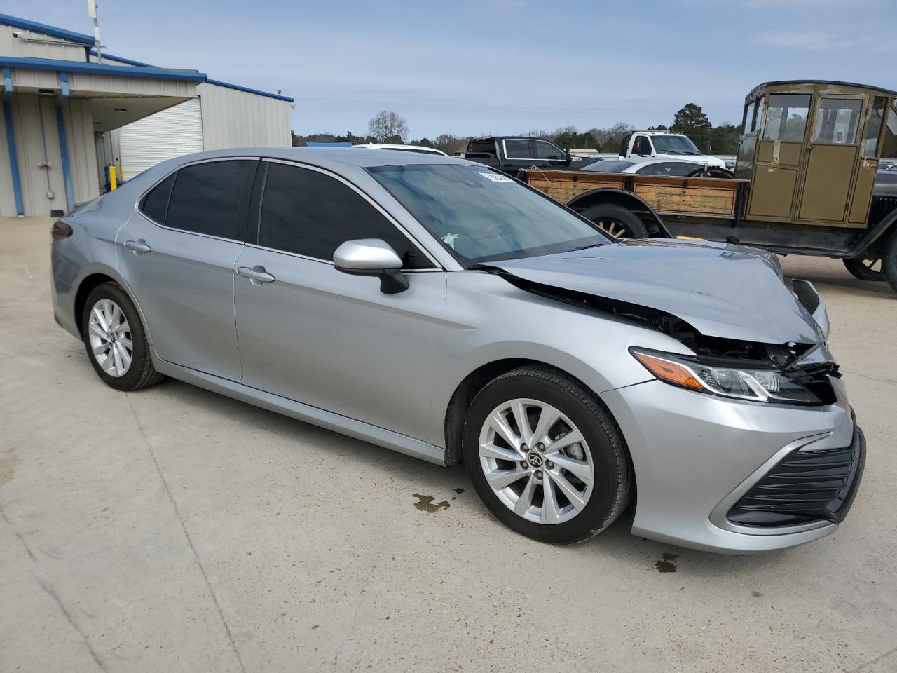 2022 Toyota Camry - Image 4