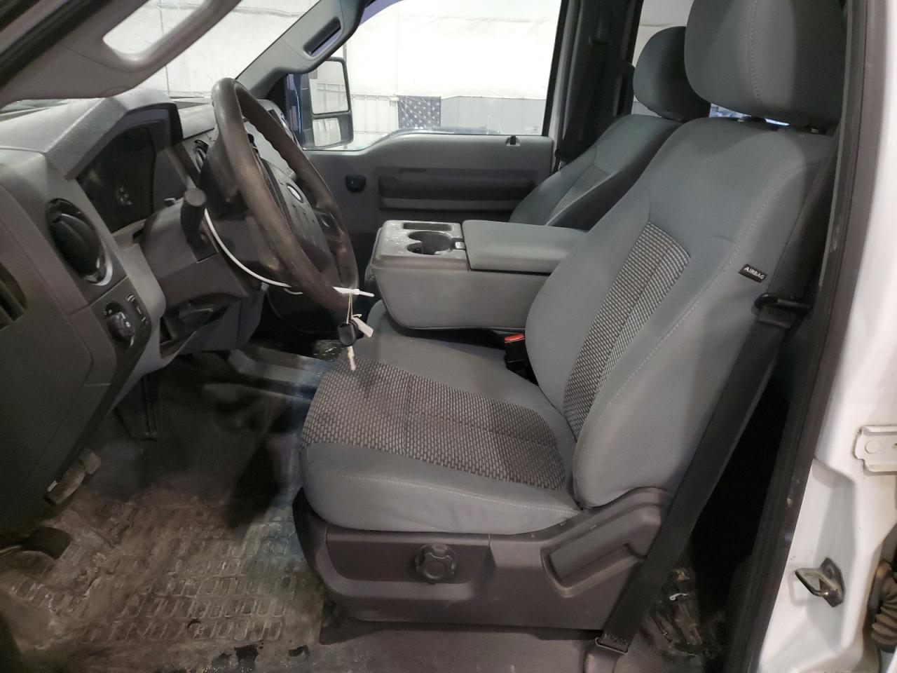 2014 Ford F250 - Image 7