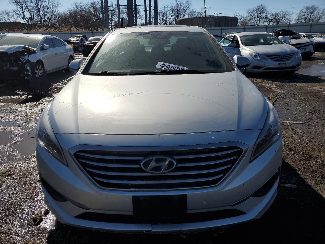 2016 Hyundai Sonata - Image 5