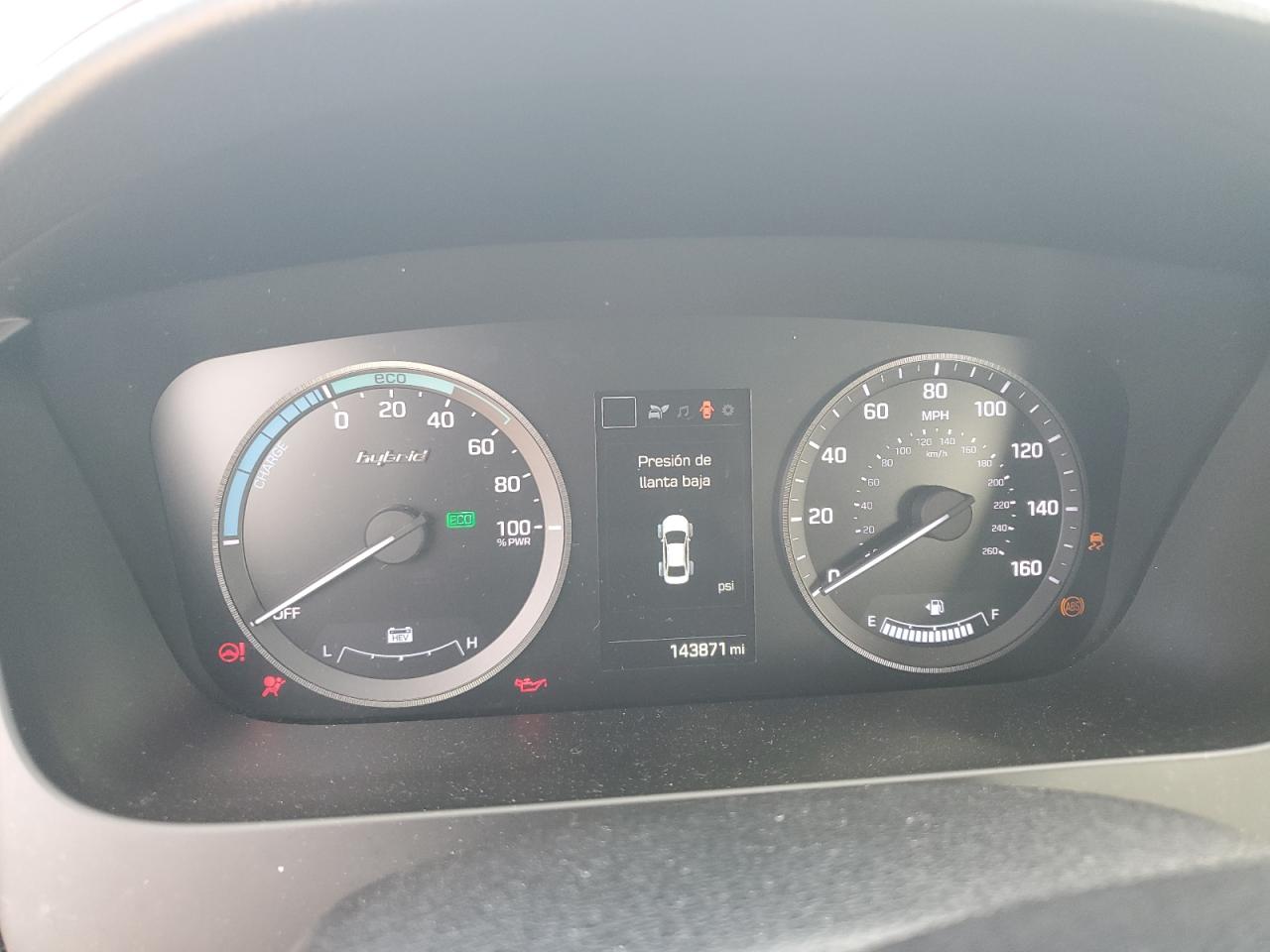 2017 Hyundai Sonata - Image 9