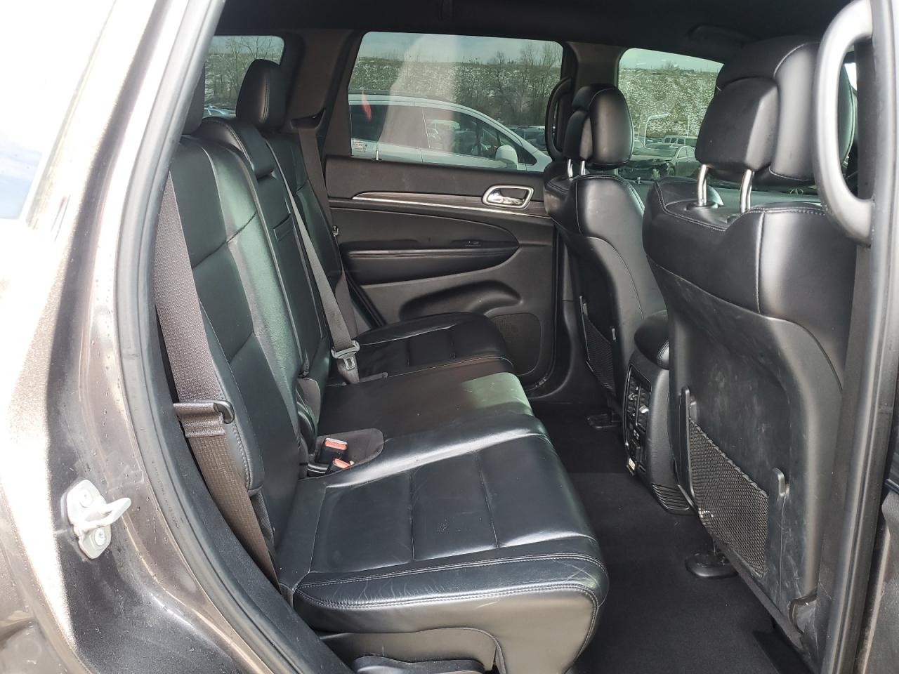 2019 Jeep Grand Cherokee - Image 11