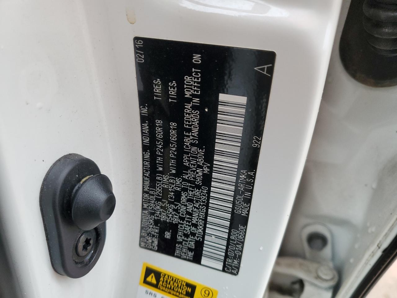 2016 Toyota Highlander - Image 14