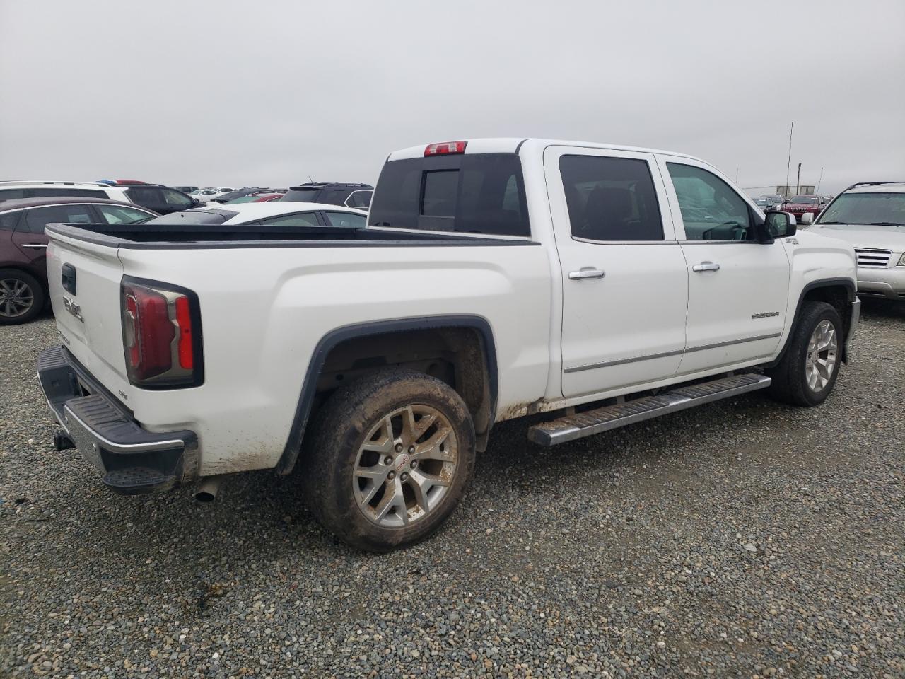 2018 GMC Sierra - Image 3