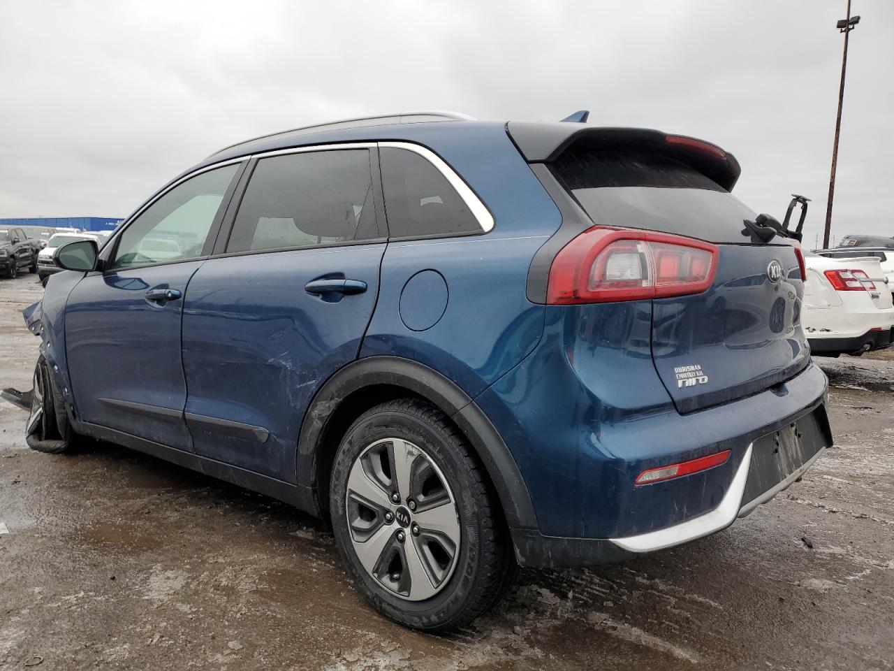 2017 Kia Niro - Image 2