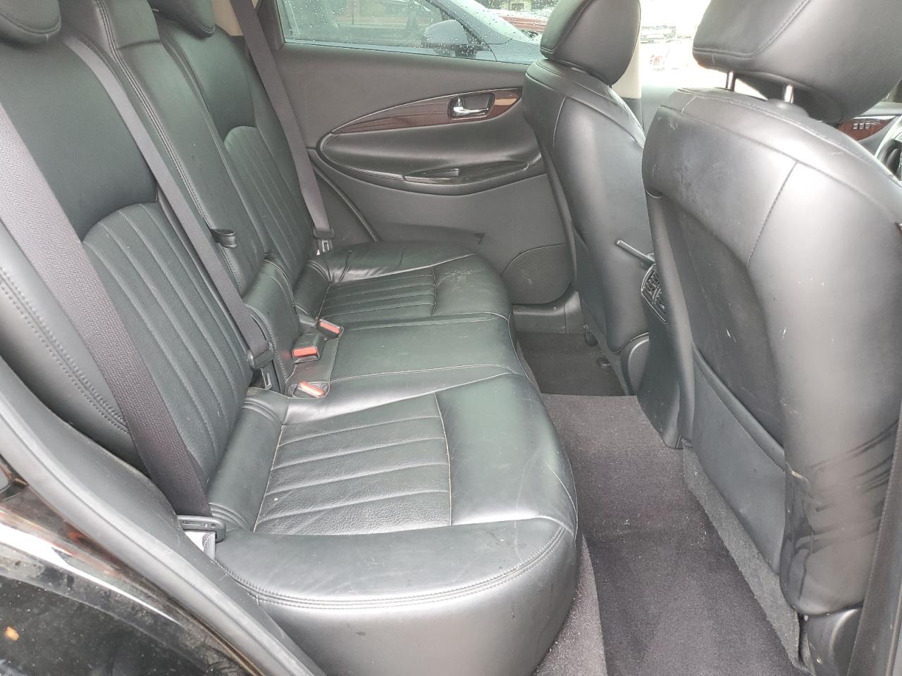 2016 Infiniti QX50 - Image 11