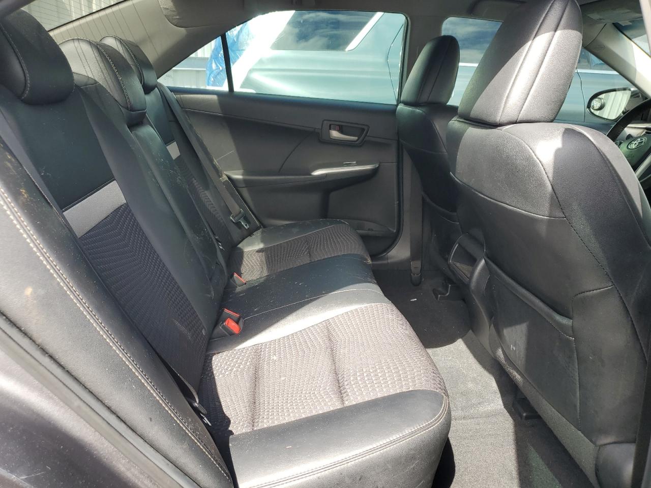 2012 Toyota Camry - Image 10