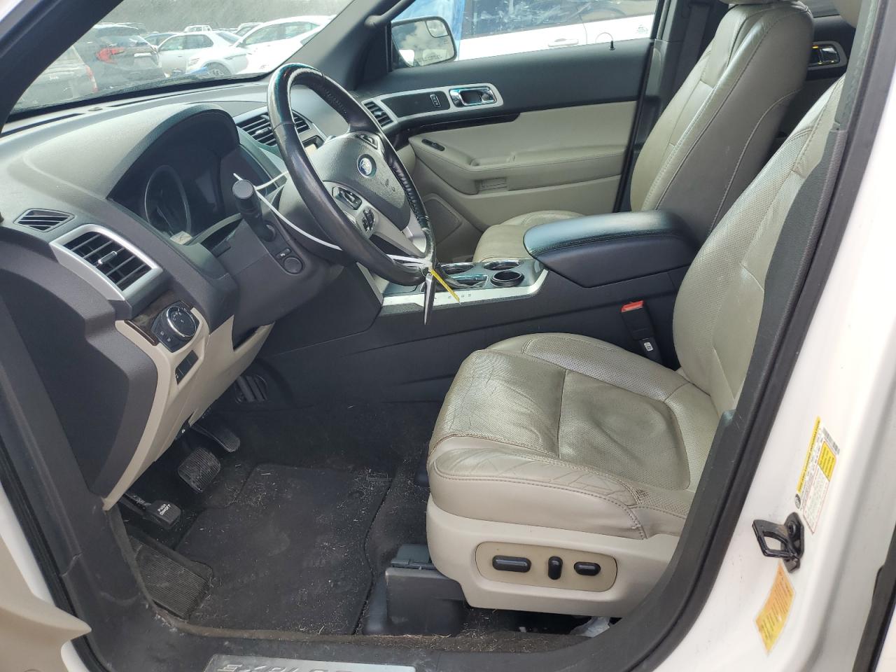 2014 Ford Explorer - Image 7