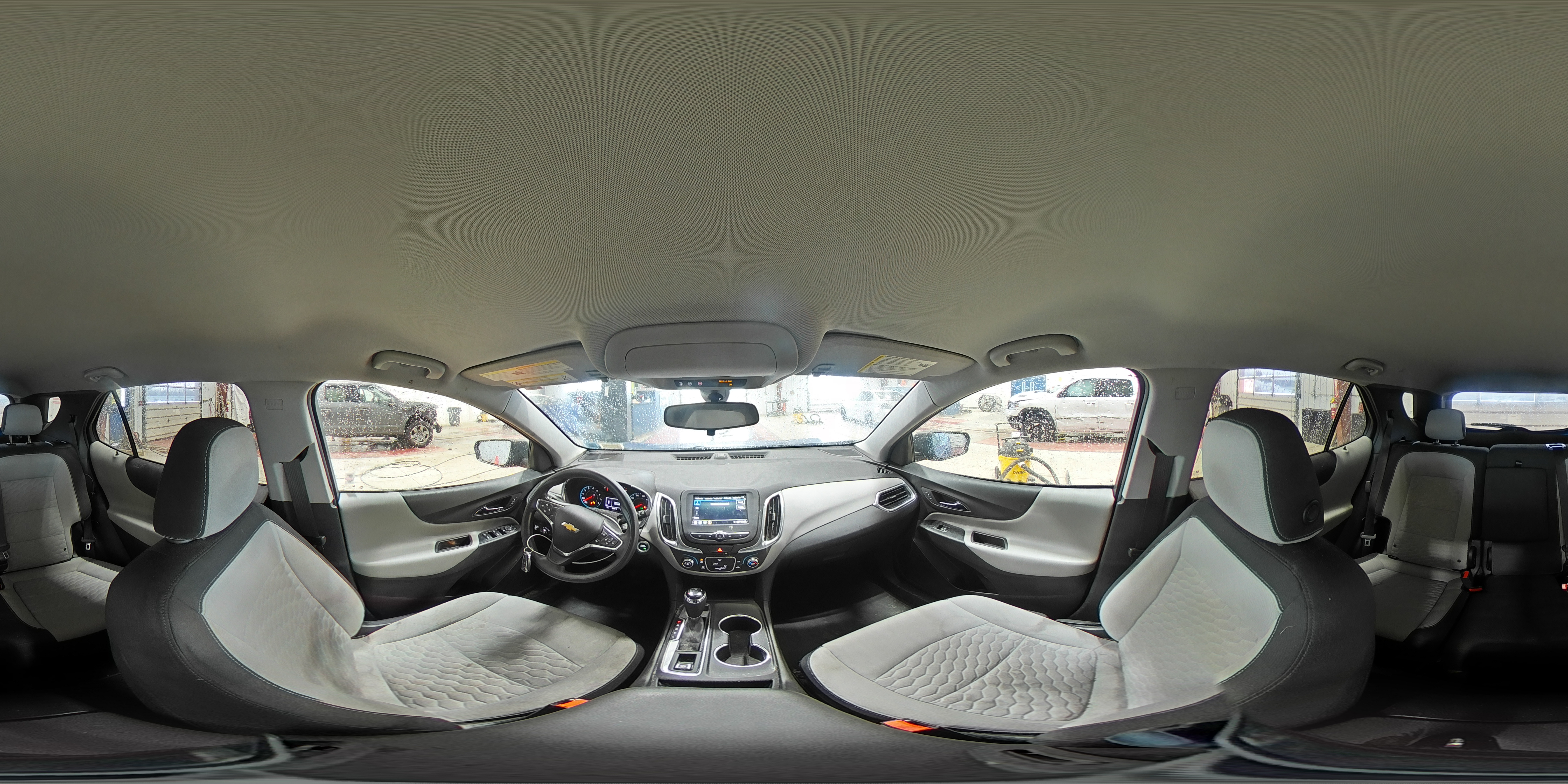 2019 Chevrolet Equinox - Image 14
