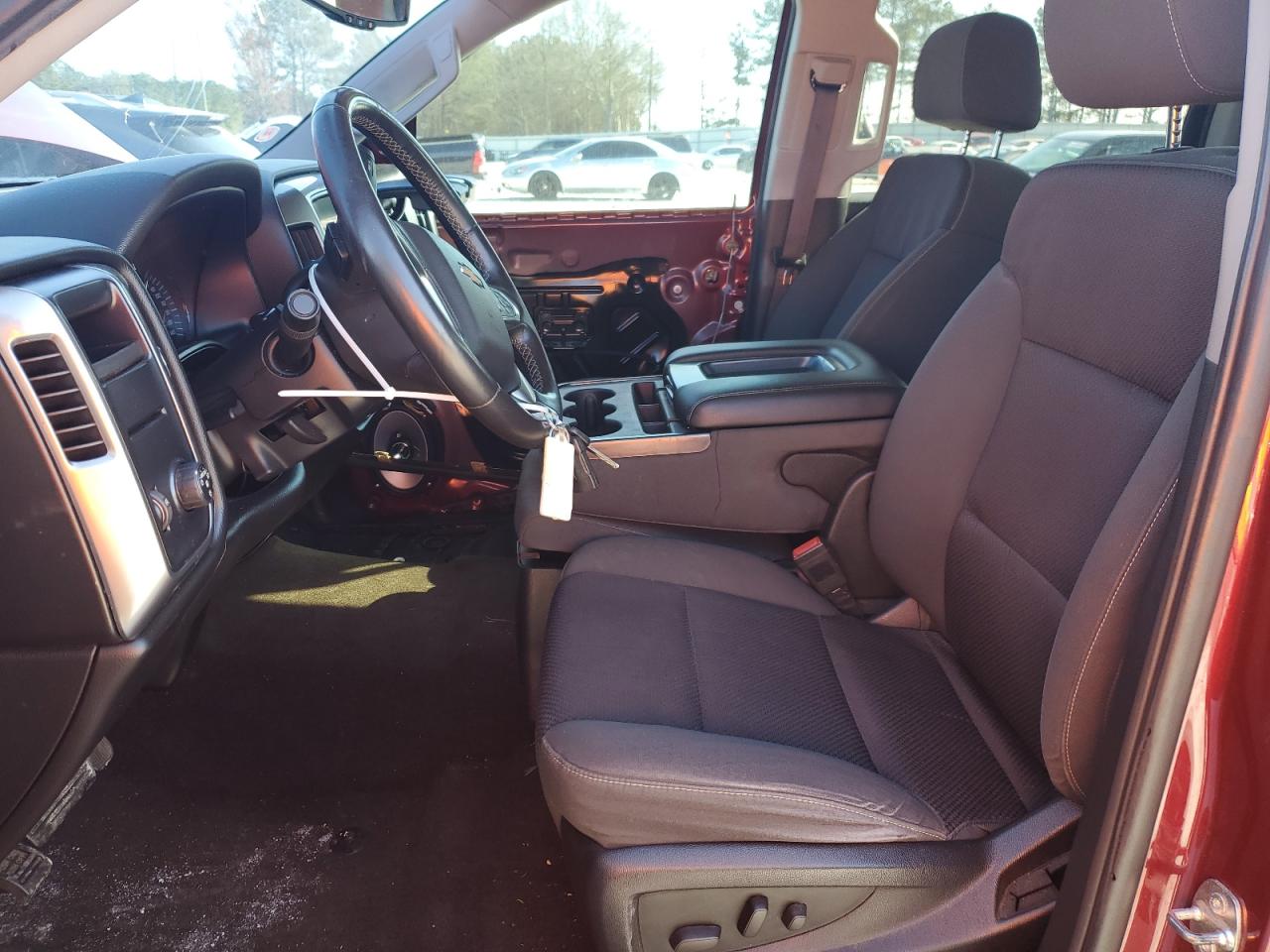 2015 Chevrolet Silverado - Image 7