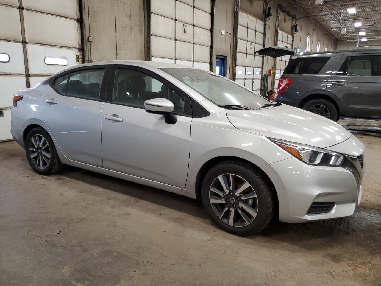 2021 Nissan Versa - Image 4