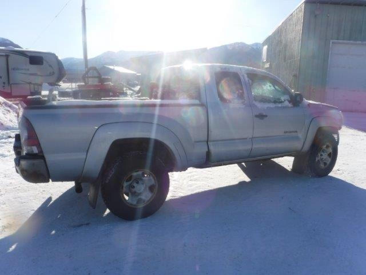 2011 Toyota Tacoma - Image 3