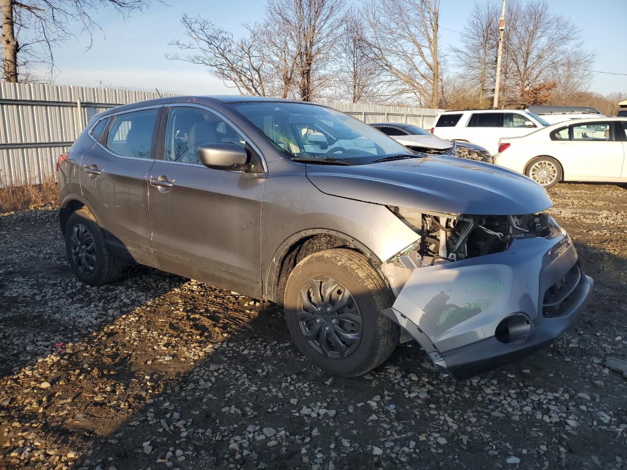 2018 Nissan Rogue - Image 4