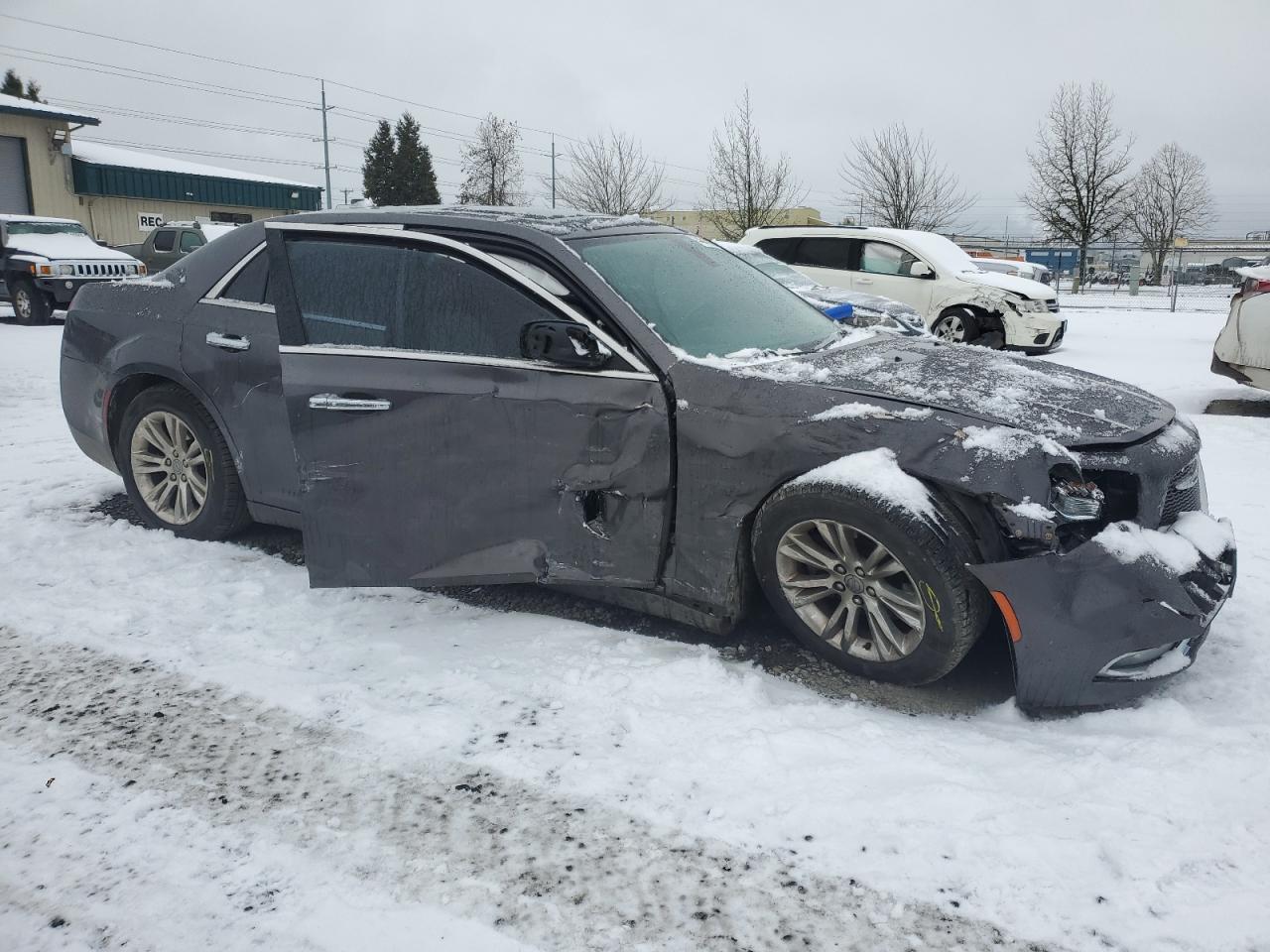 2015 Chrysler 300 - Image 4