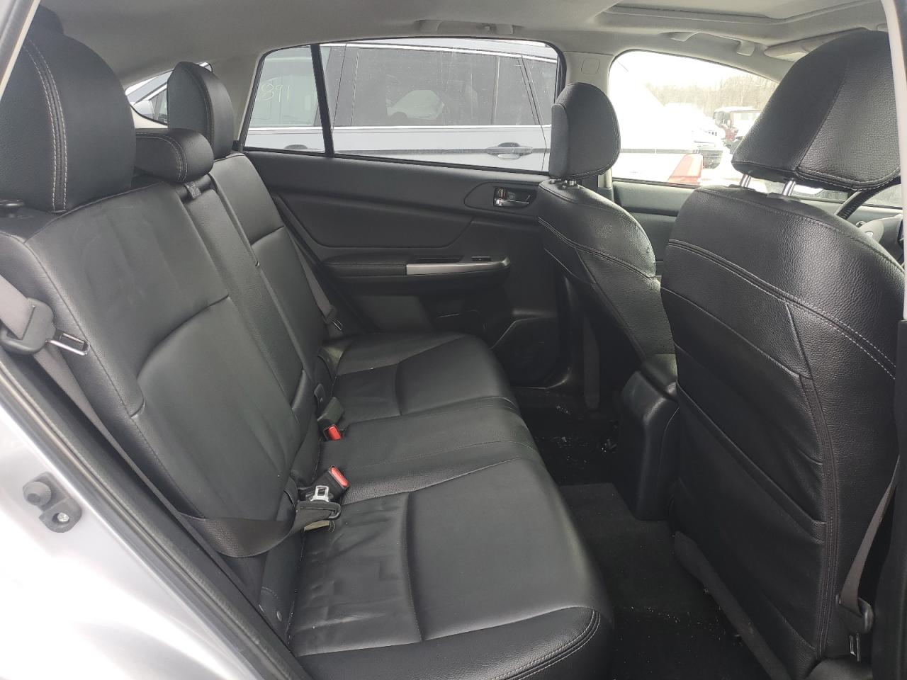 2015 Subaru XV - Image 10