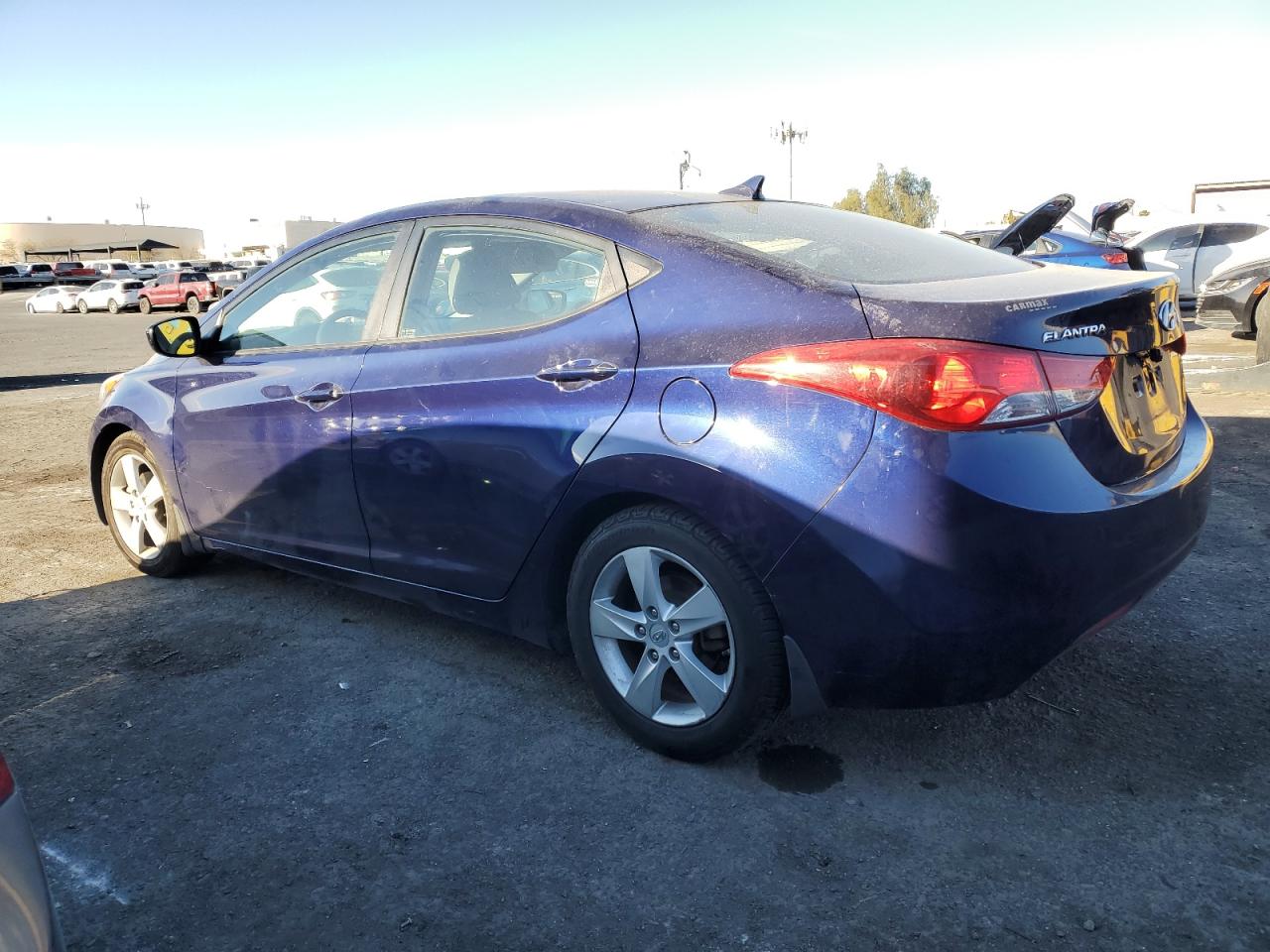 2013 Hyundai Elantra - Image 2