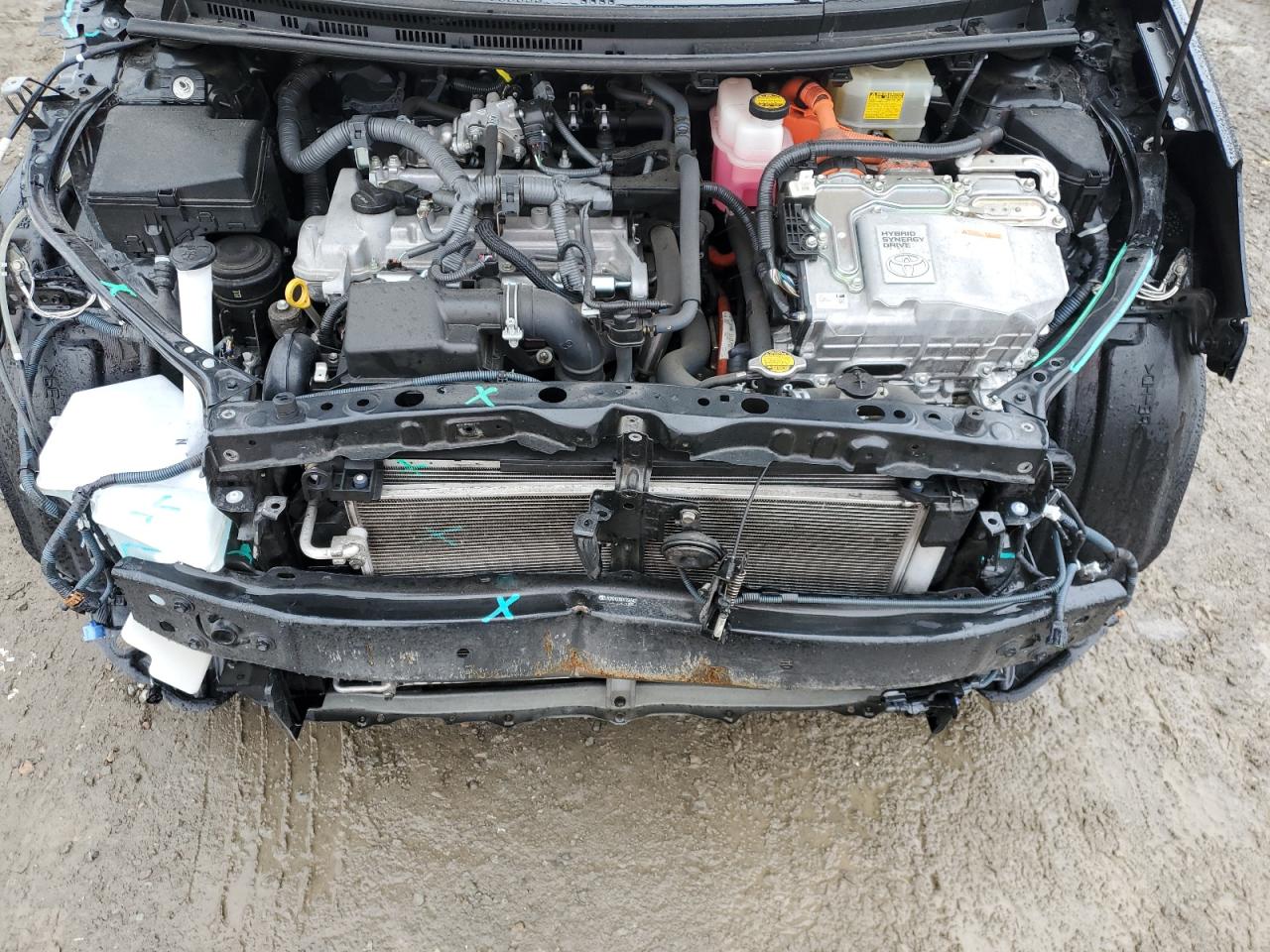 2013 Toyota Prius - Image 11