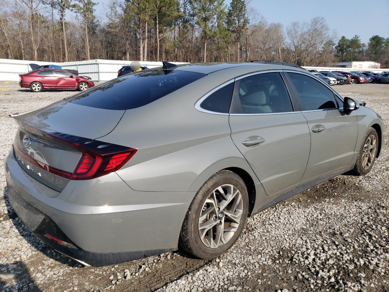 2022 Hyundai Sonata - Image 3