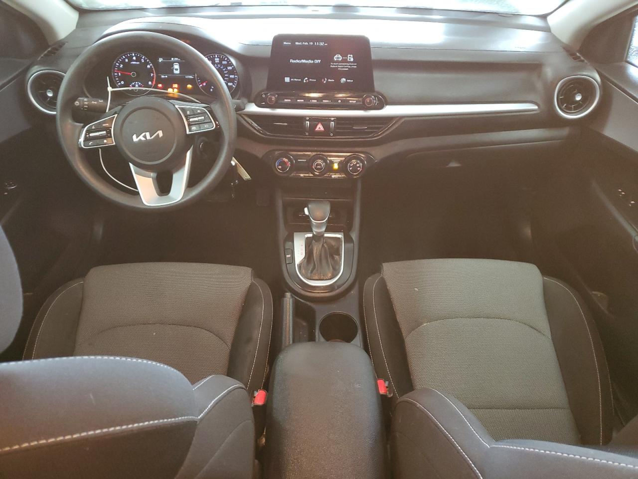 2024 Kia Forte - Image 8