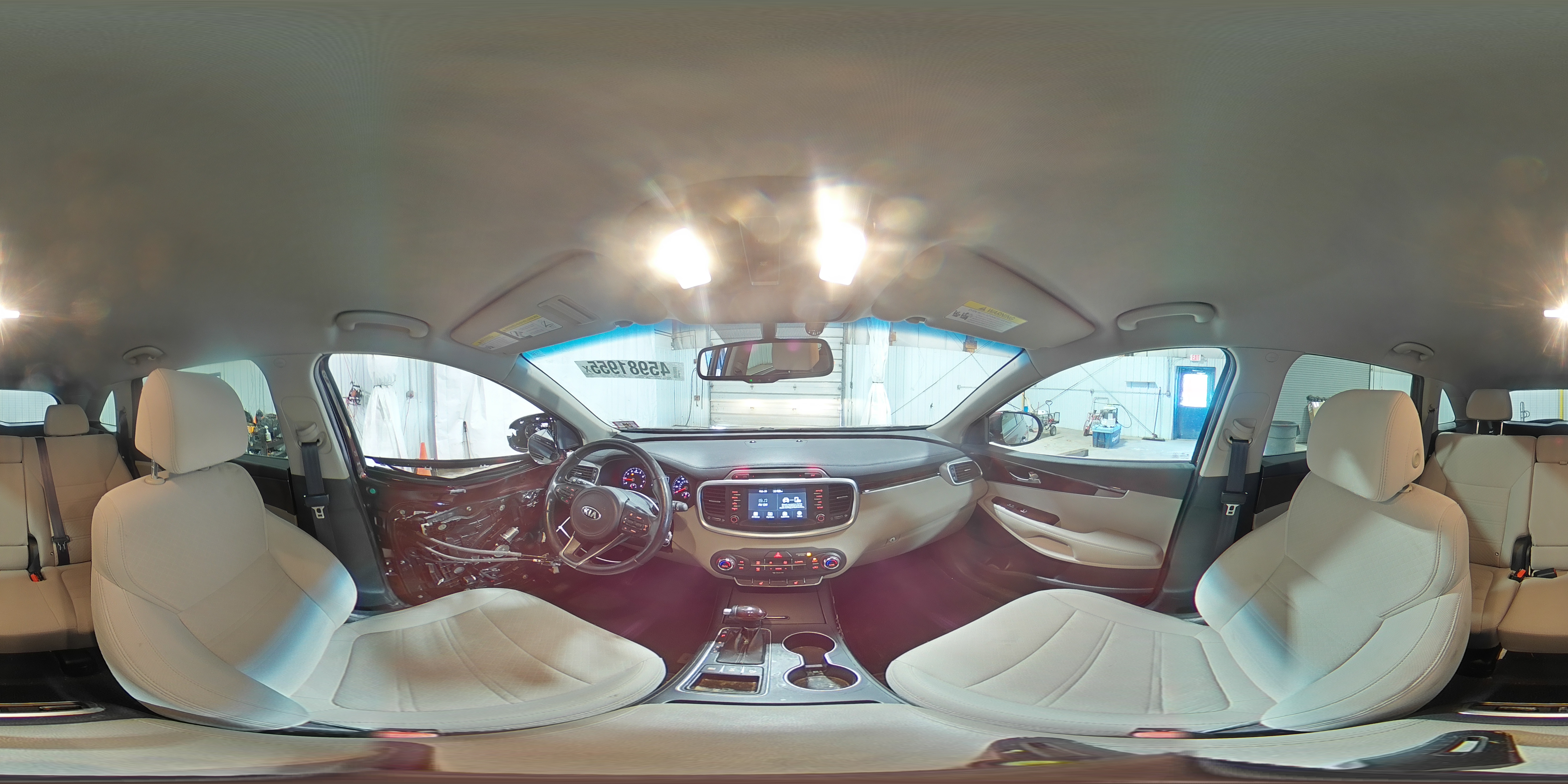 2017 Kia Sorento - Image 16