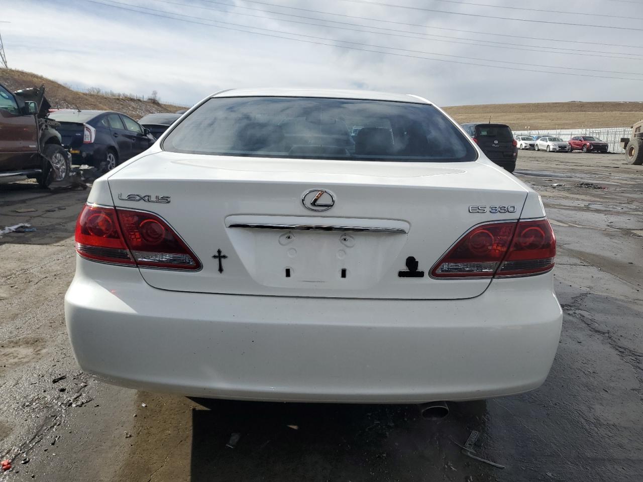 2005 Lexus ES - Image 6