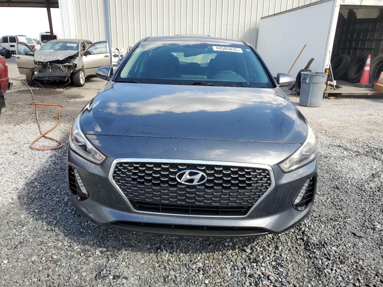 2018 Hyundai Elantra - Image 5