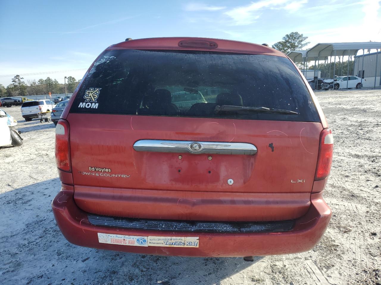 2002 Chrysler Town & Country - Image 6
