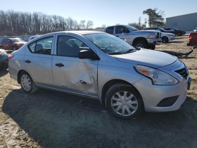  NISSAN VERSA 2015 Сріблястий