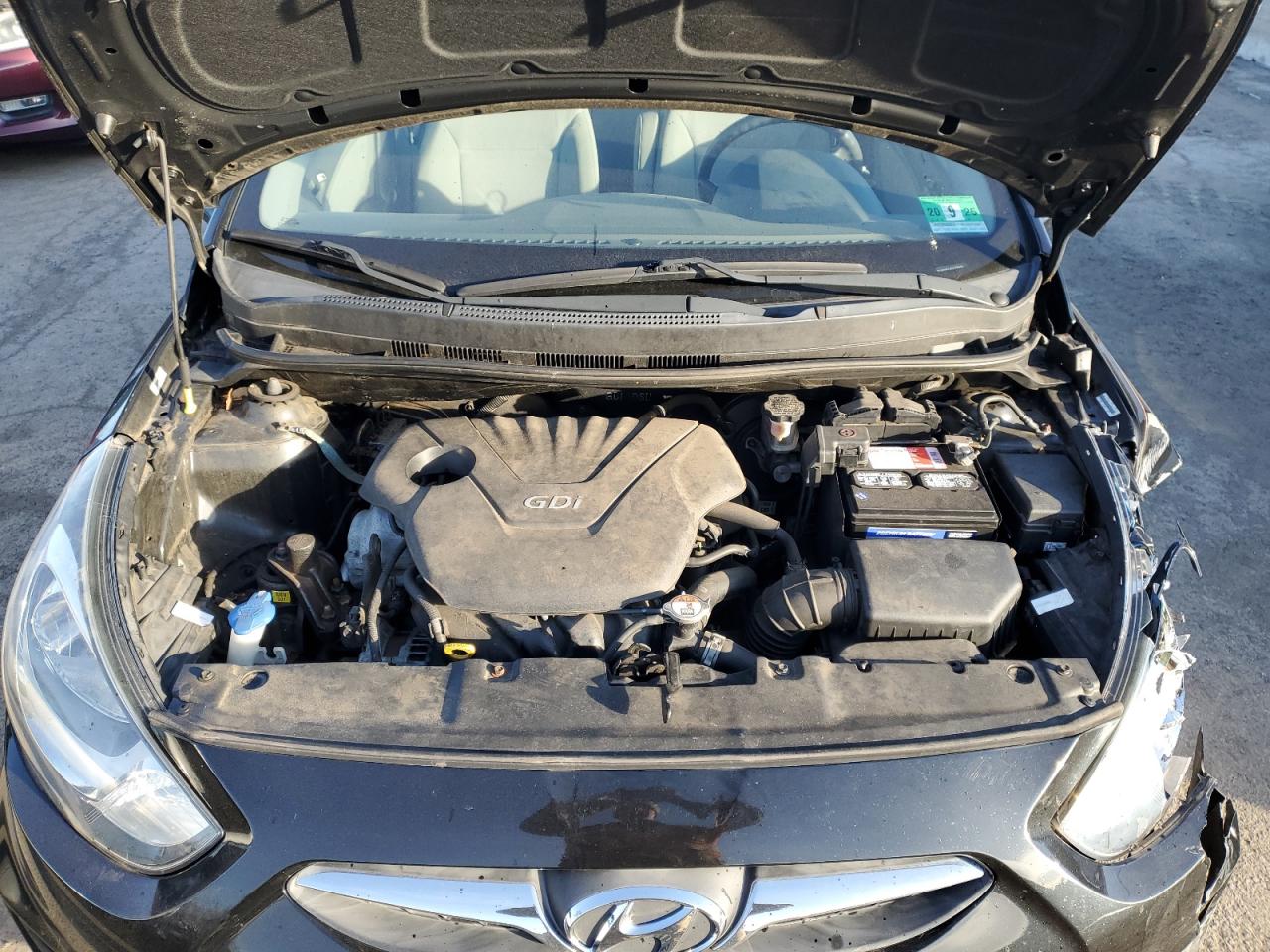 2014 Hyundai Accent - Image 11