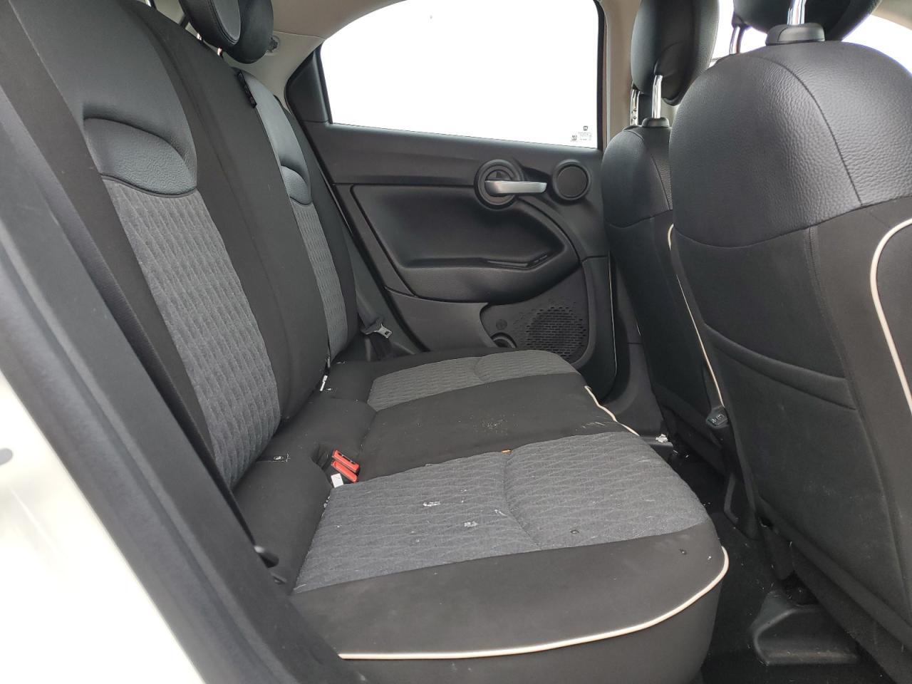 2019 Fiat 500 - Image 11