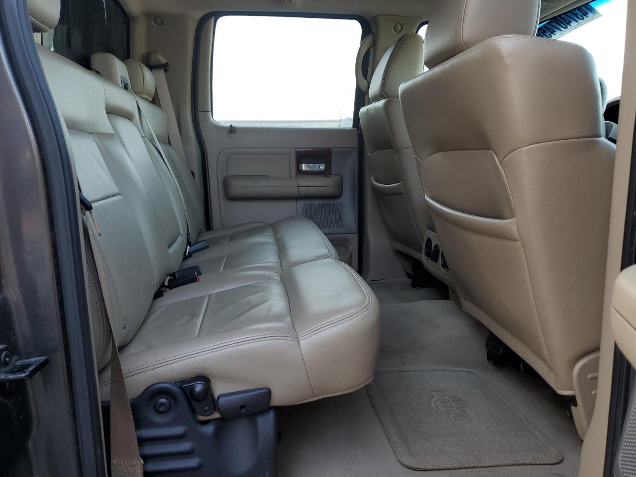 2005 Ford F-150 - Image 10