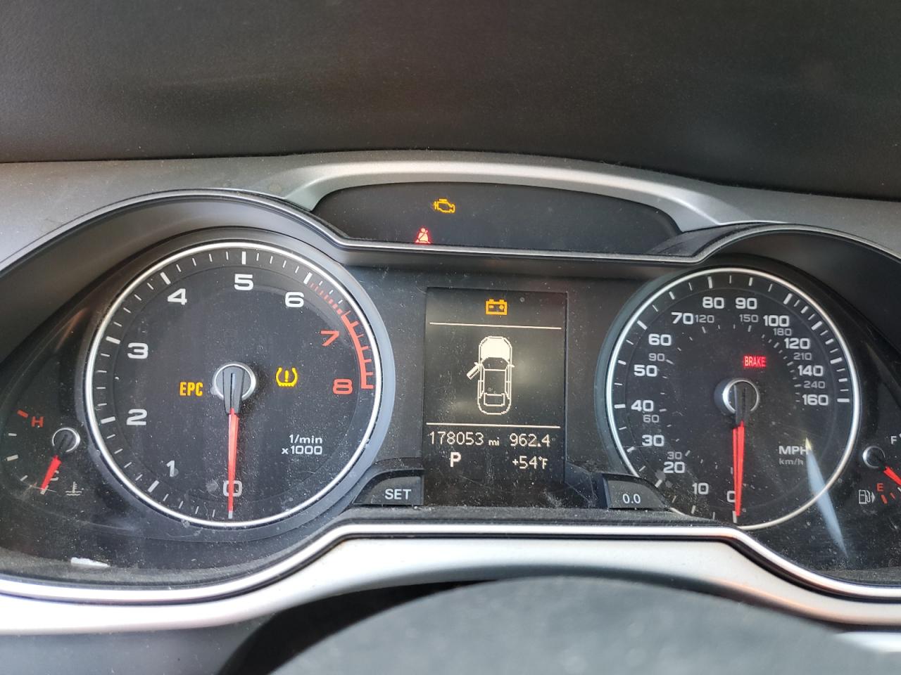 2016 Audi A4 - Image 9