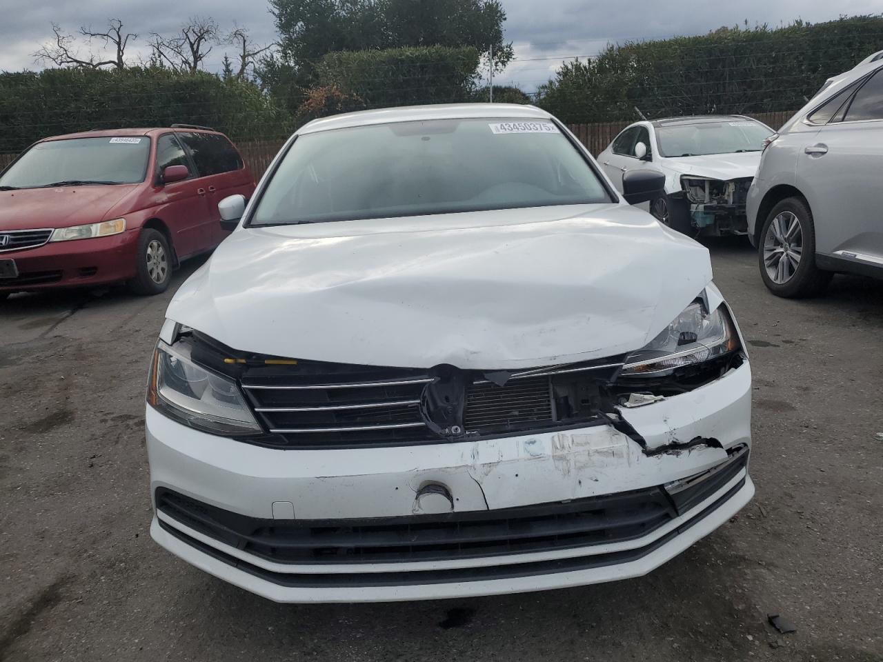 2017 Volkswagen Jetta - Image 5