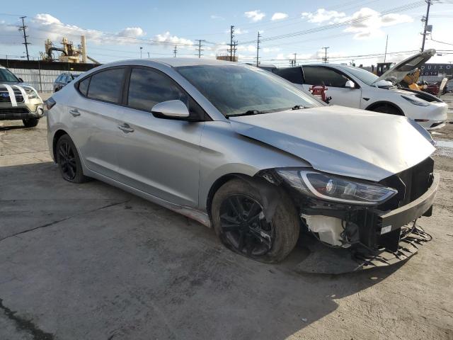 Седани HYUNDAI ELANTRA 2017 Сріблястий