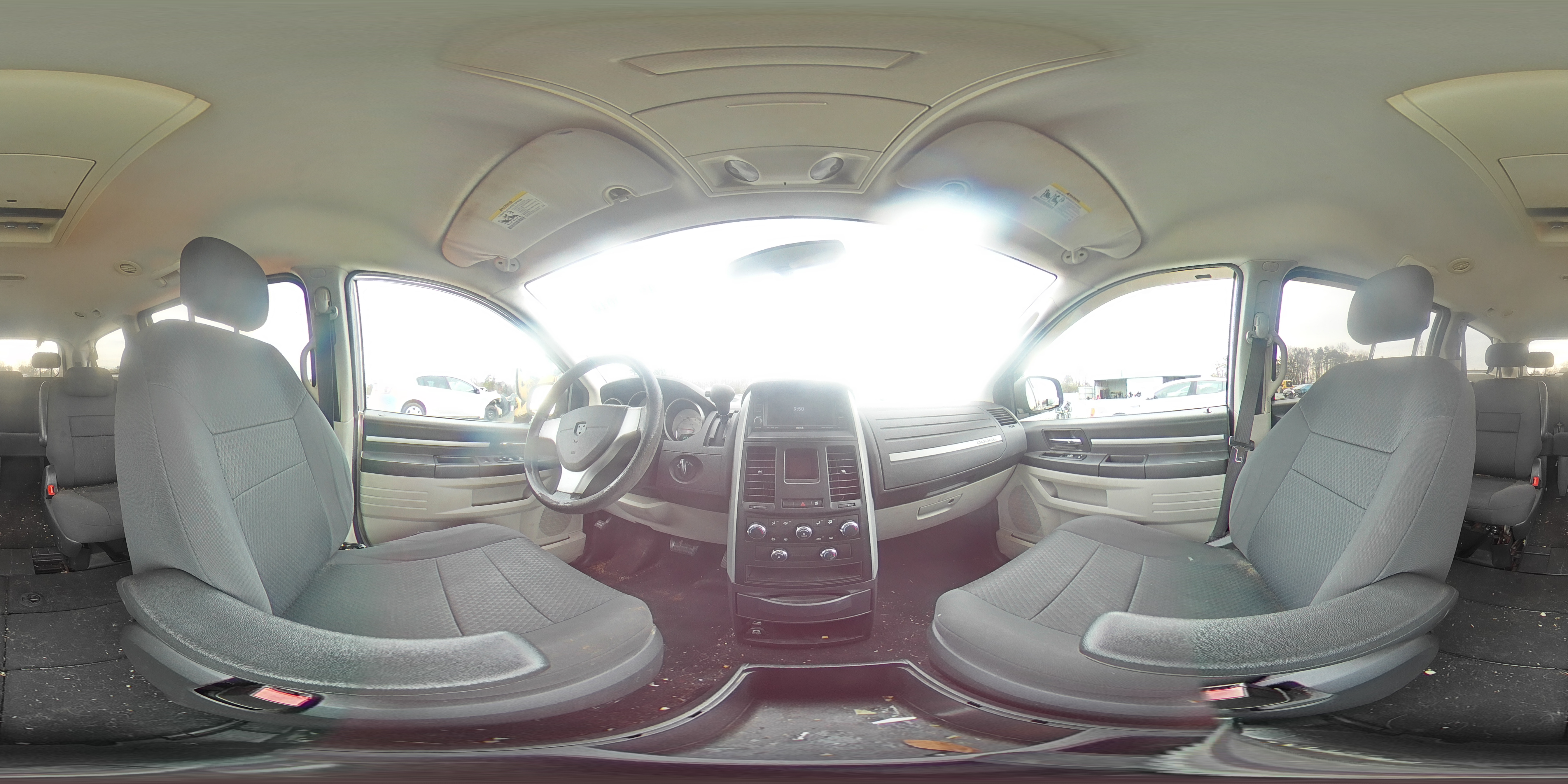 2010 Dodge Caravan - Image 14