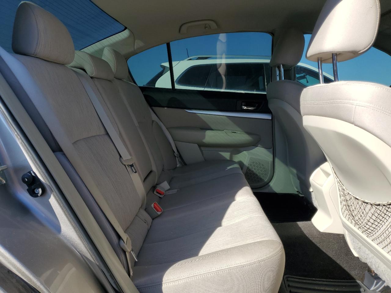 2014 Subaru Legacy - Image 10