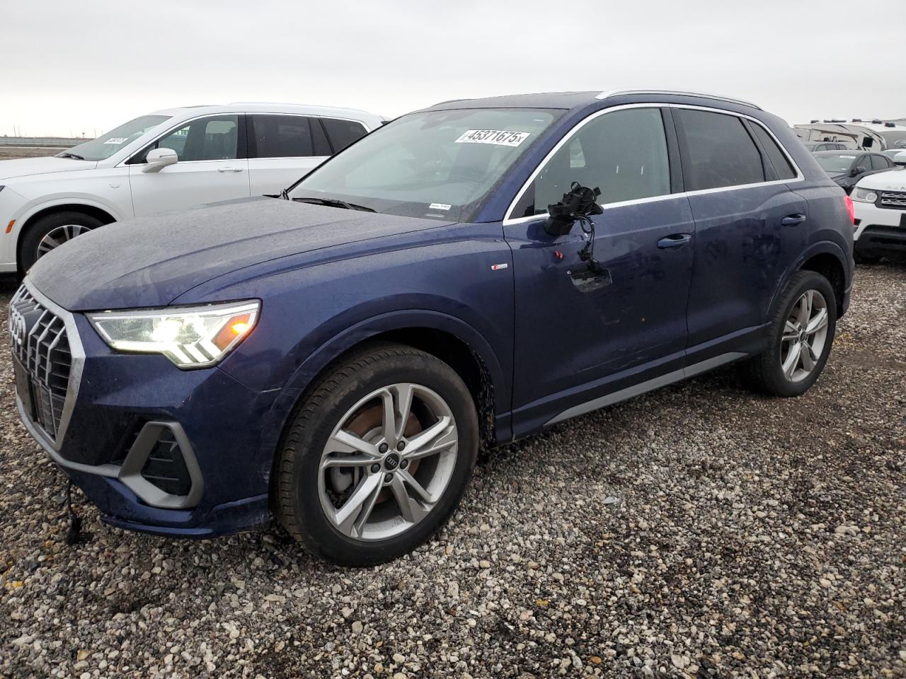2023 Audi Q3 - Image 1