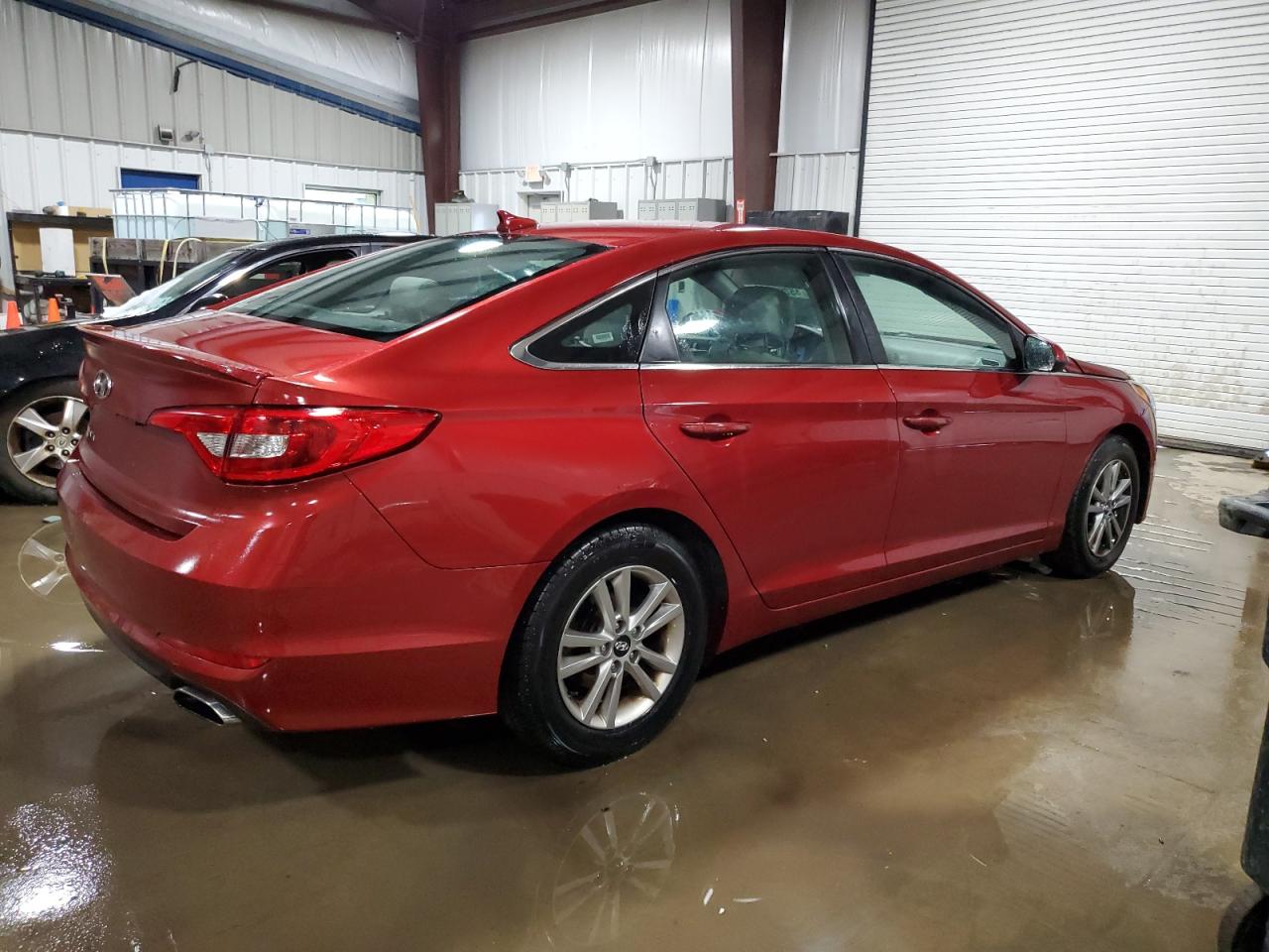 2016 Hyundai Sonata - Image 3
