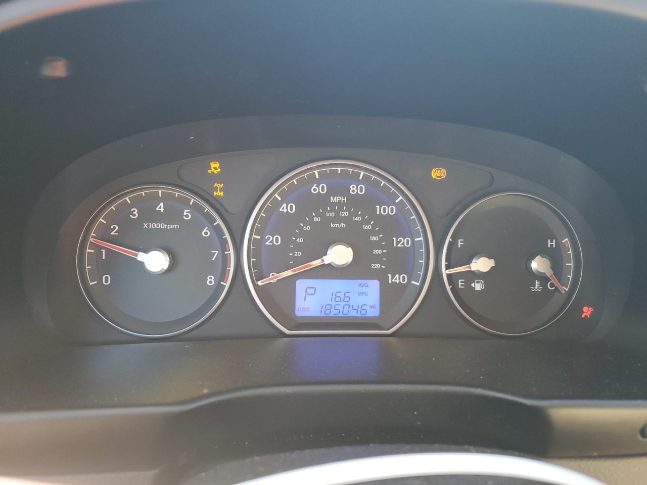 2011 Hyundai Santa Fe - Image 9