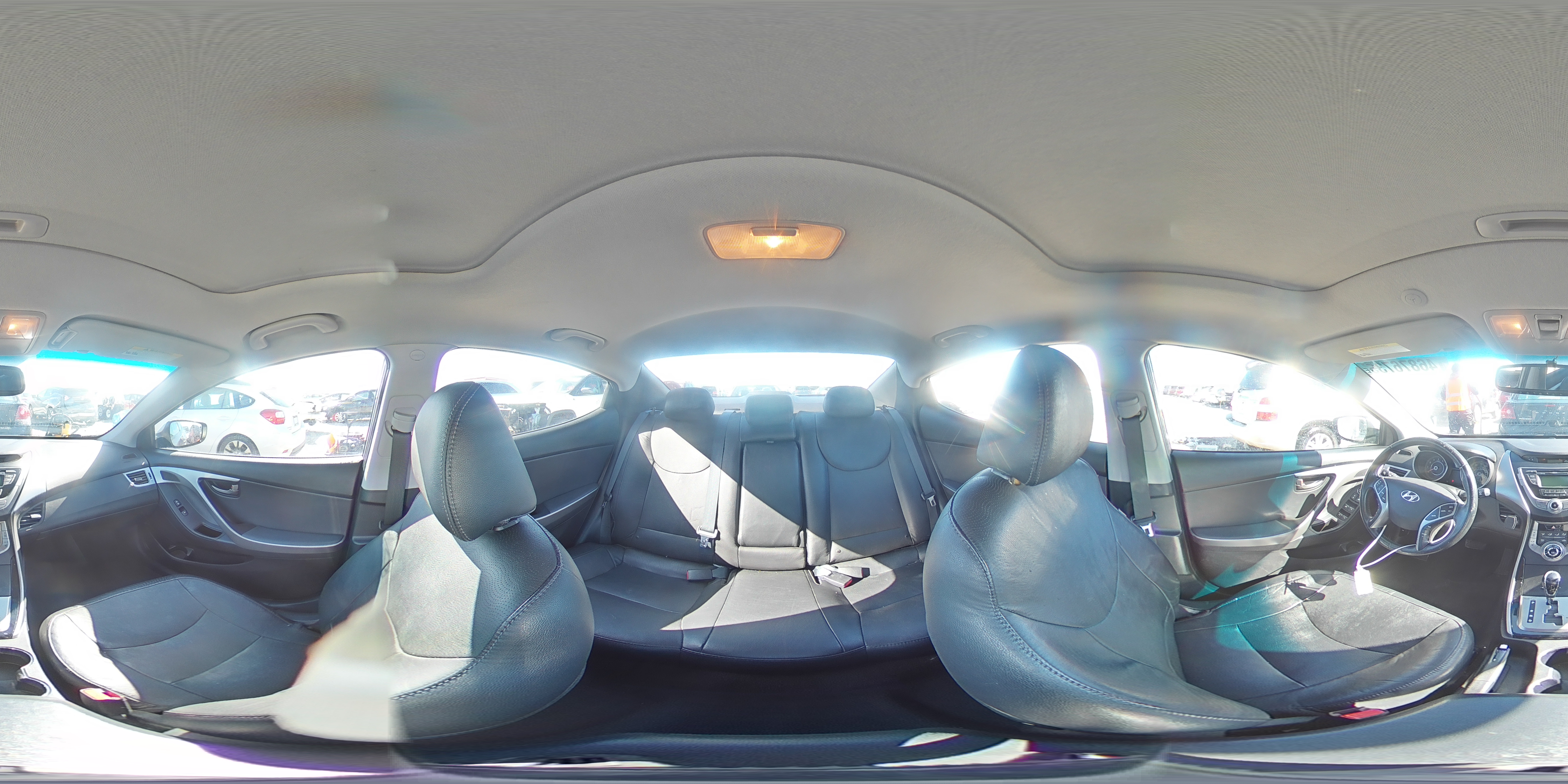 2013 Hyundai Elantra - Image 14