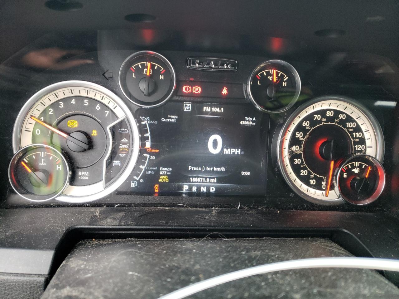 2014 RAM 1500 - Image 9