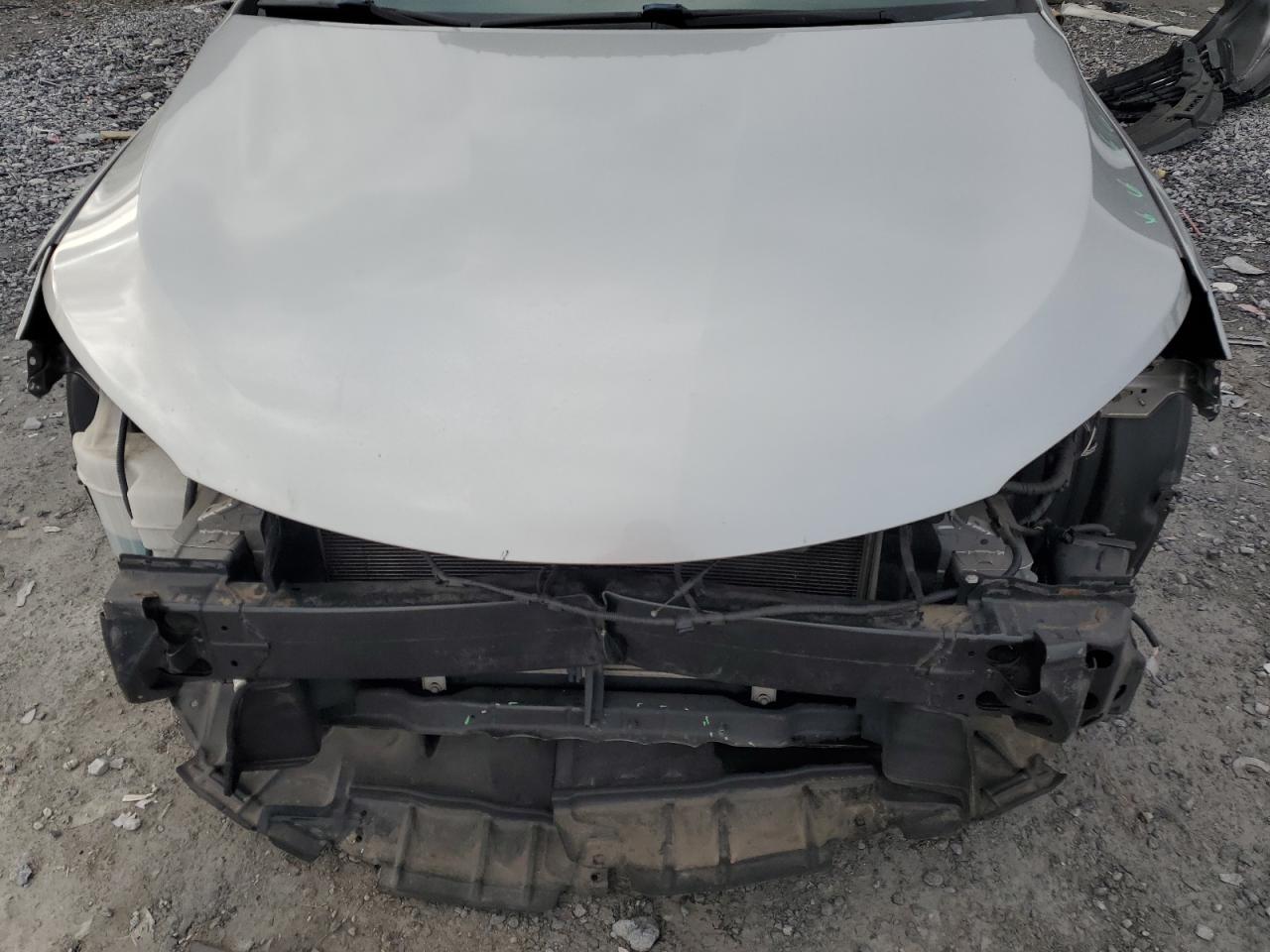 2015 Toyota Camry - Image 11