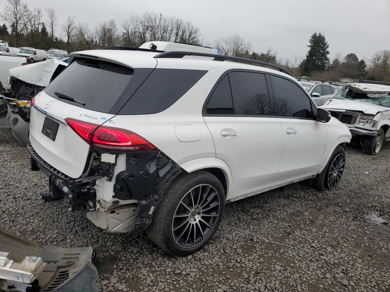 2022 Mercedes-Benz GLE - Image 3