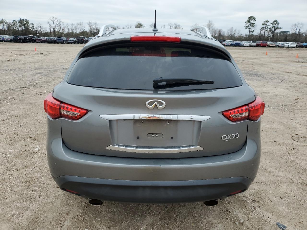 2015 Infiniti QX70 - Image 6