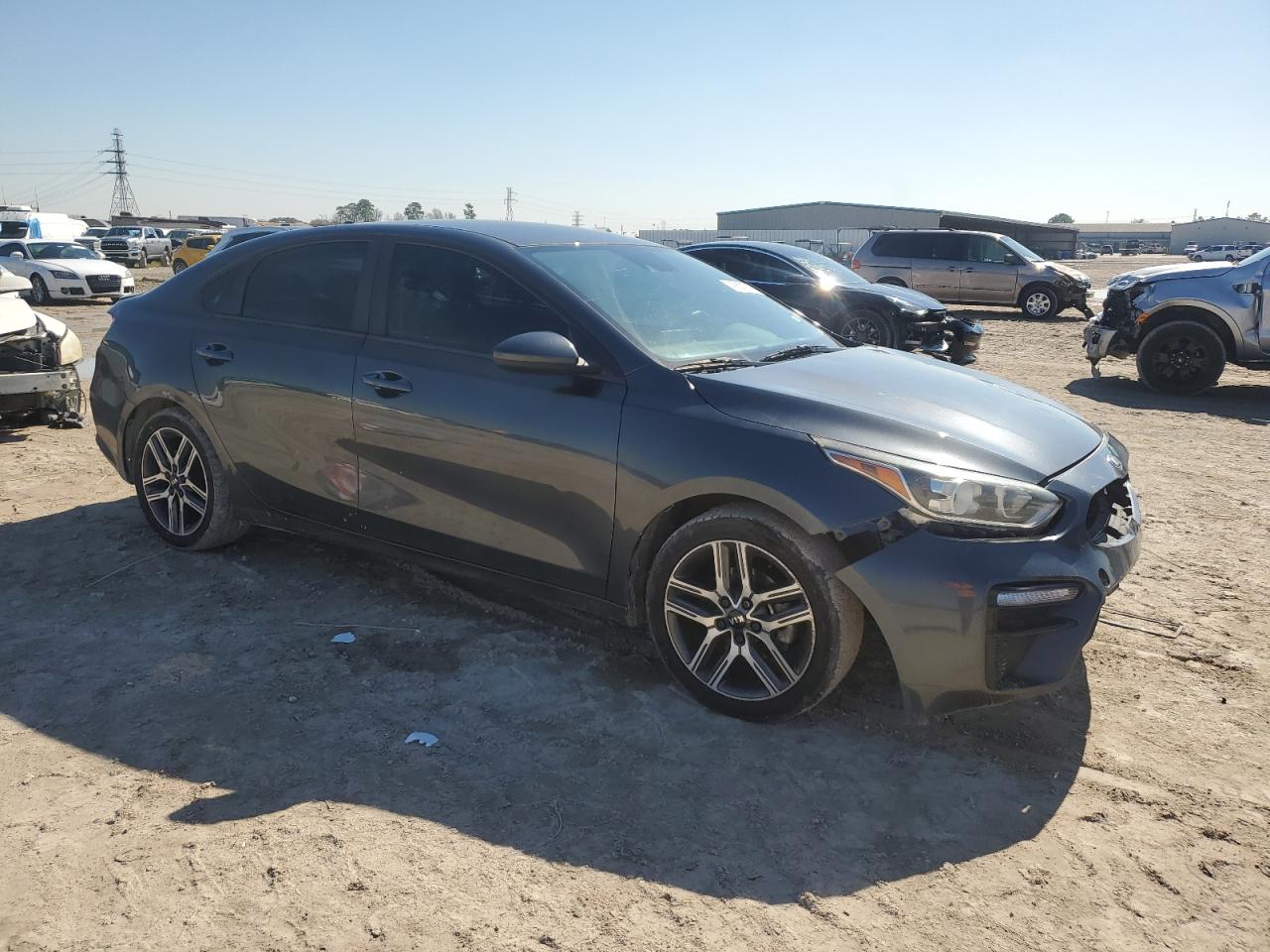 2019 Kia Forte - Image 4