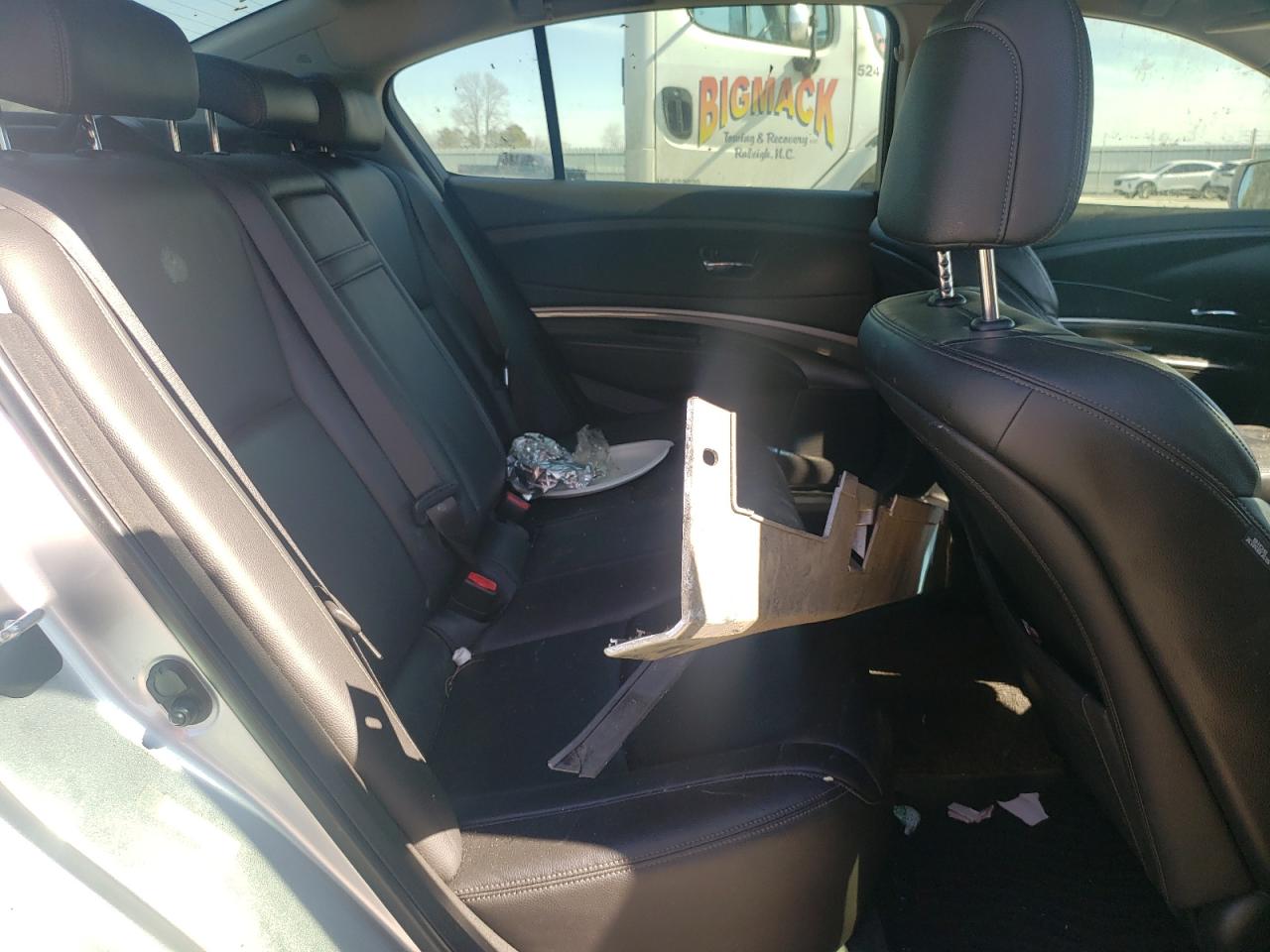2014 Acura RLX - Image 10