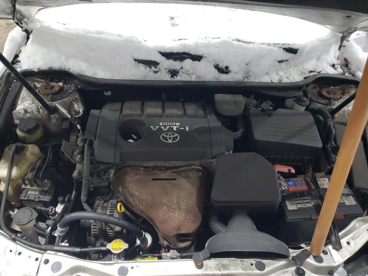 2010 Toyota Camry - Image 11