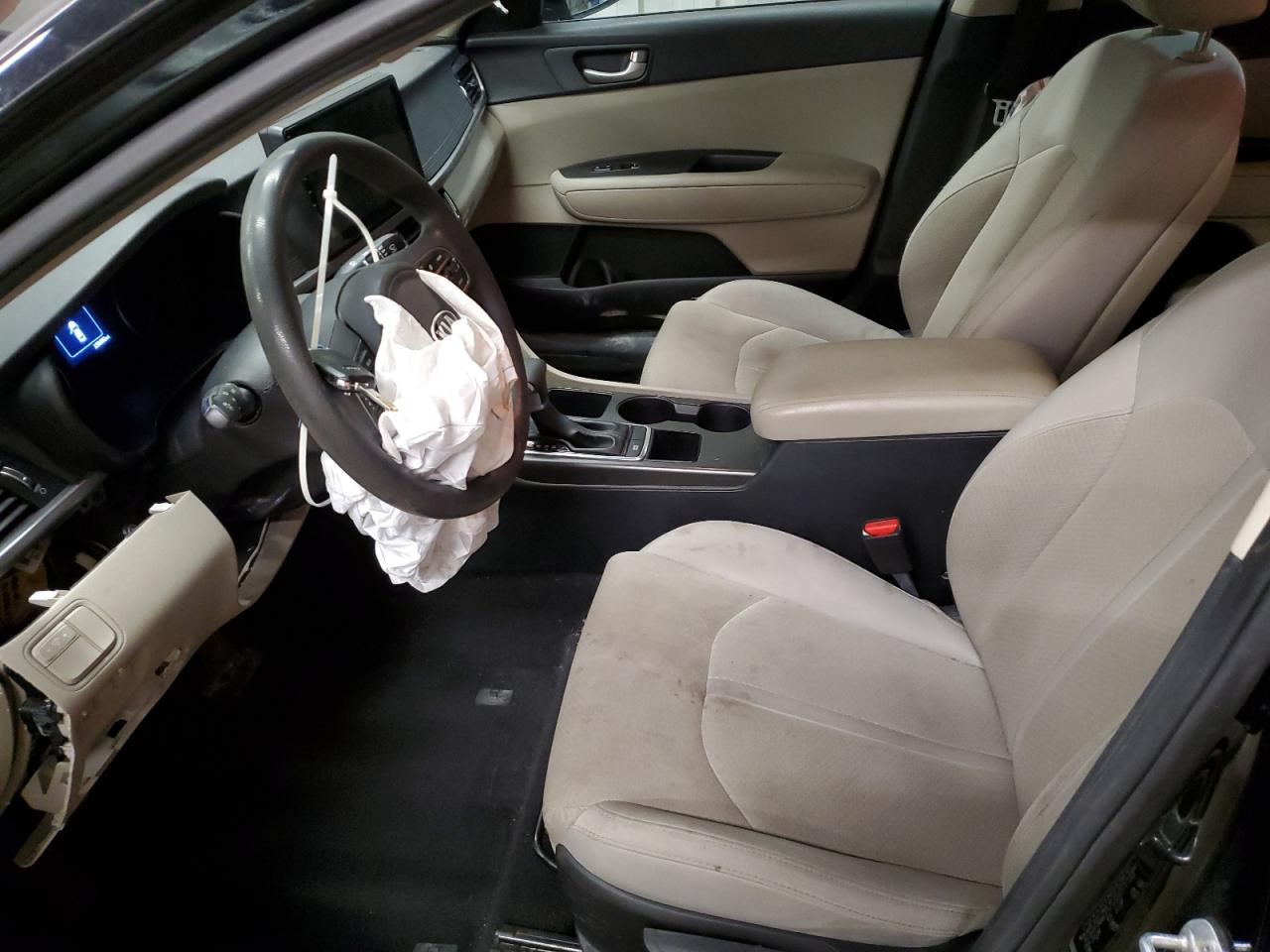 2017 Kia Optima - Image 7