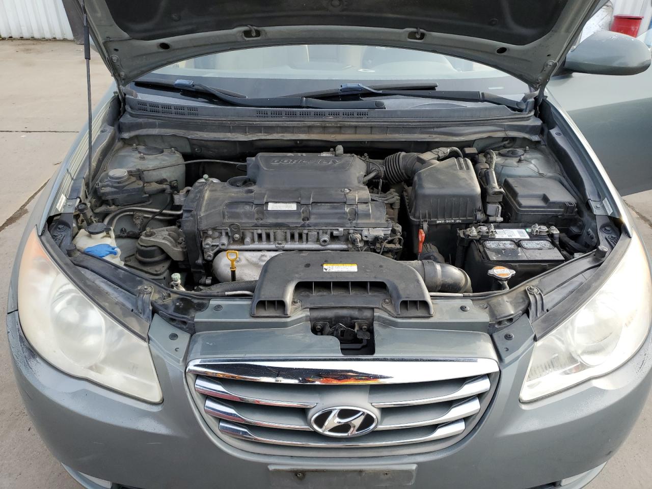 2010 Hyundai Elantra - Image 11