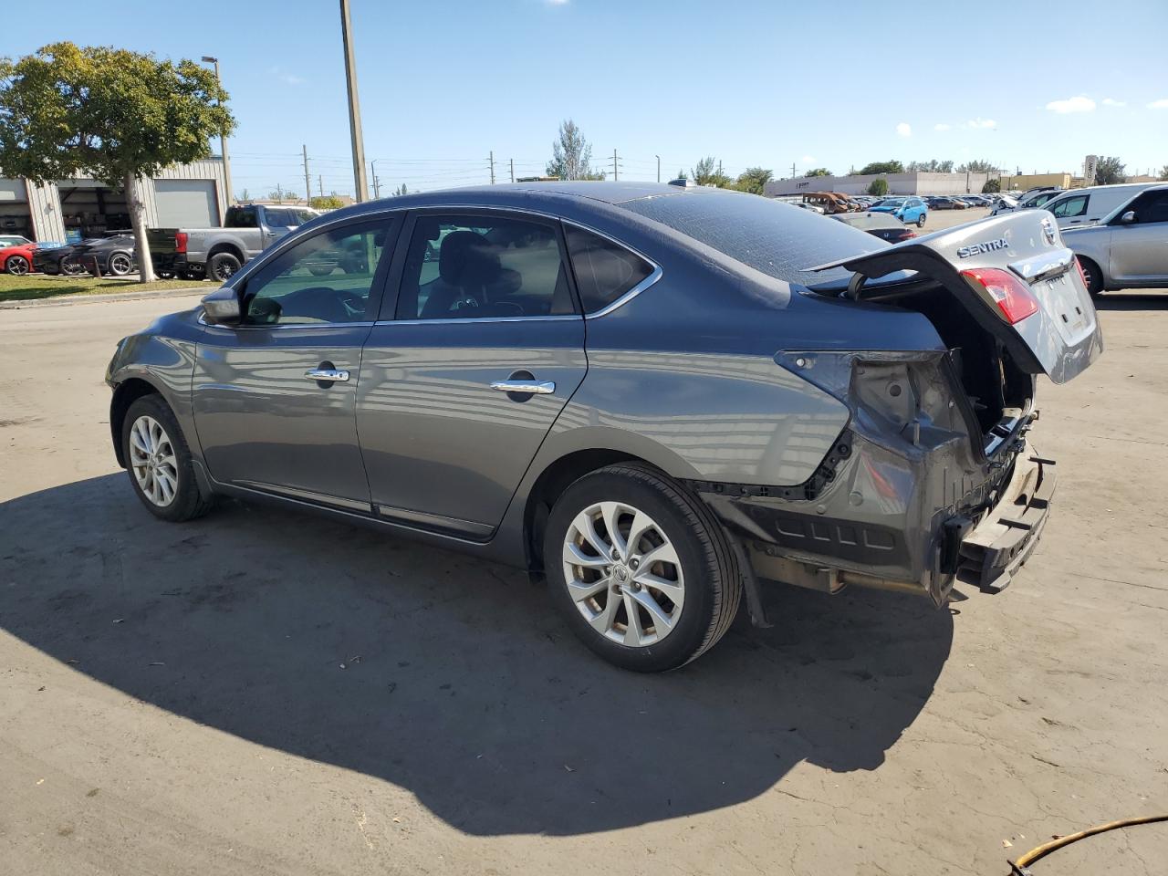 2018 Nissan Sentra - Image 2