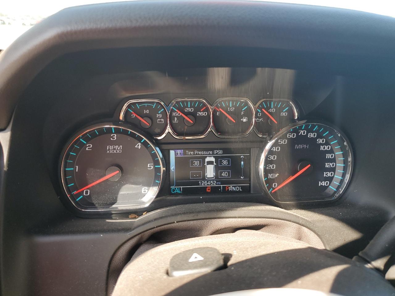 2018 Chevrolet Suburban - Image 9